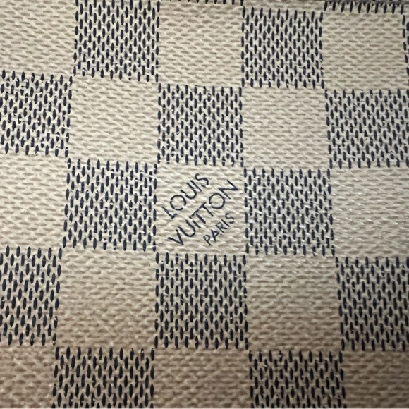 Authentic Louis Vuitton Mini Pochette Damier Azur.  Date code is SP0135. - Picture 12 of 16